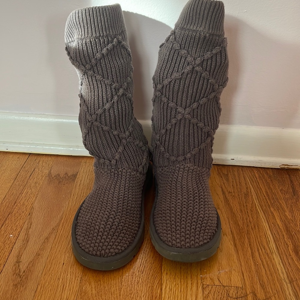 UGG Argyle Cable Knit Grey Boots 9